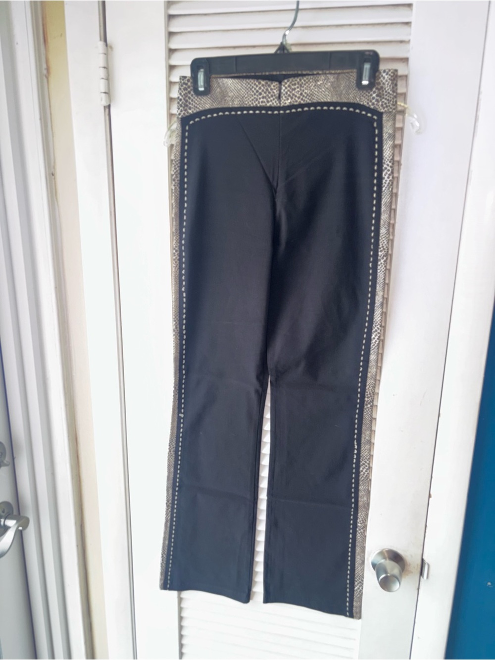 Women's Black pants with Snake-Print Waistband